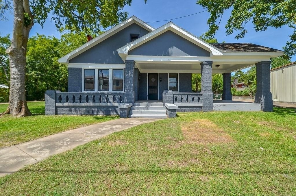 404 W Main Street - Photo 0