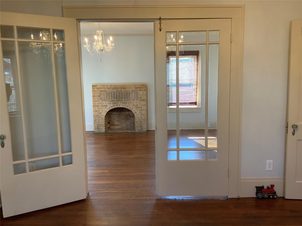 404 W Main Street - Photo 6