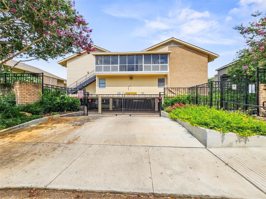 3131 Cummins Street - Photo 11