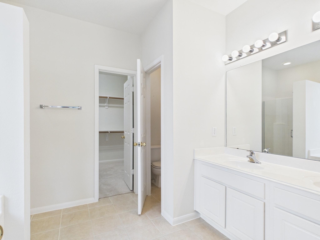 4702 Rolling View Court - Photo 13