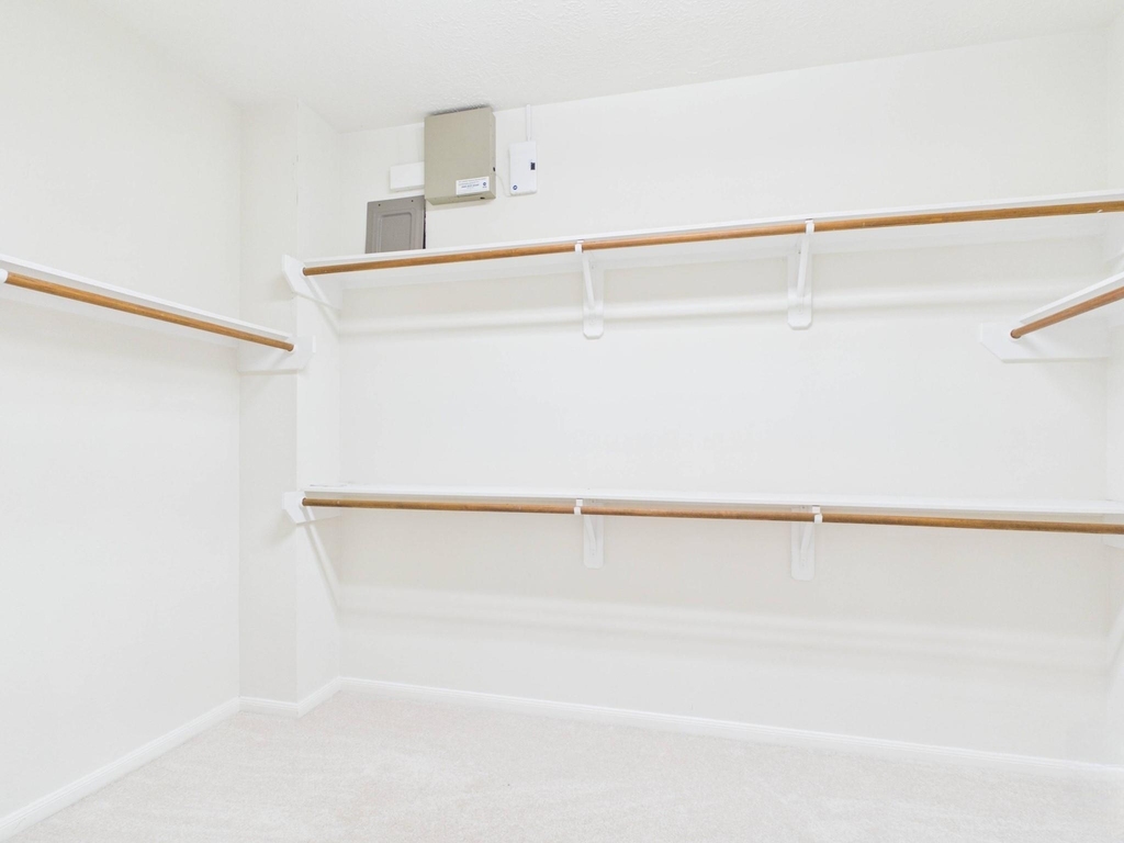 4702 Rolling View Court - Photo 15