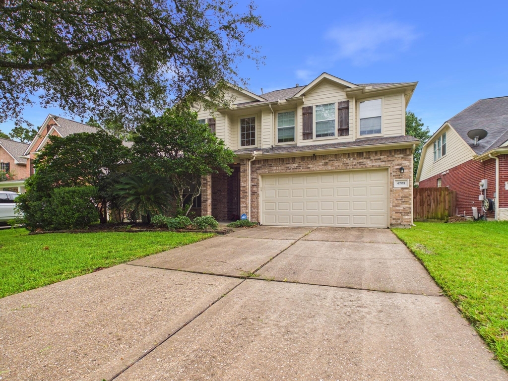 4702 Rolling View Court - Photo 20