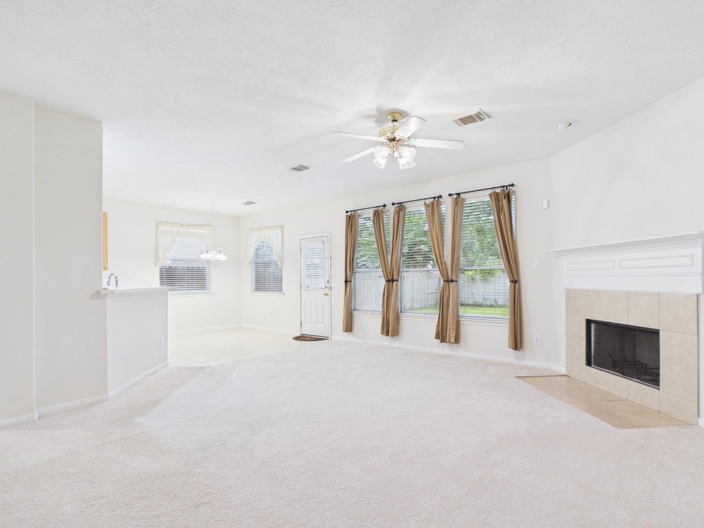 4702 Rolling View Court - Photo 10