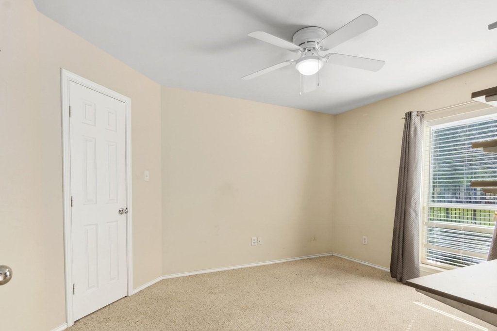 2236 Ann Street - Photo 3