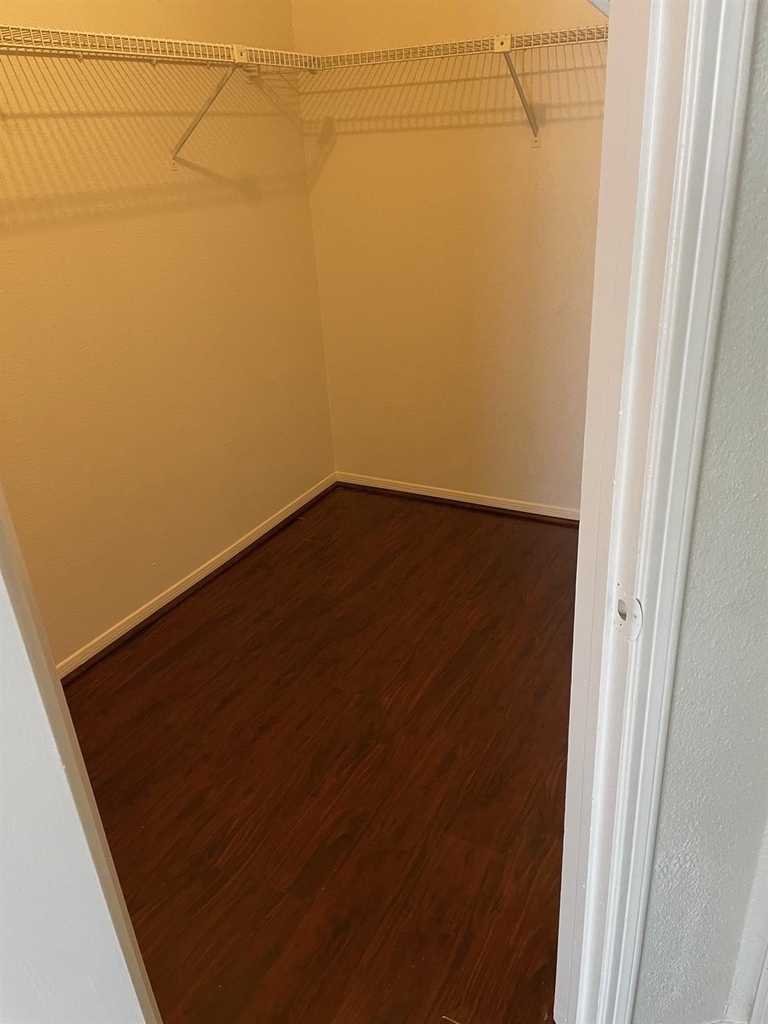 2121 Hepburn Street - Photo 38