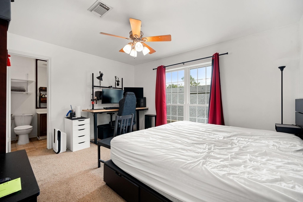 612 Fargo Street - Photo 22
