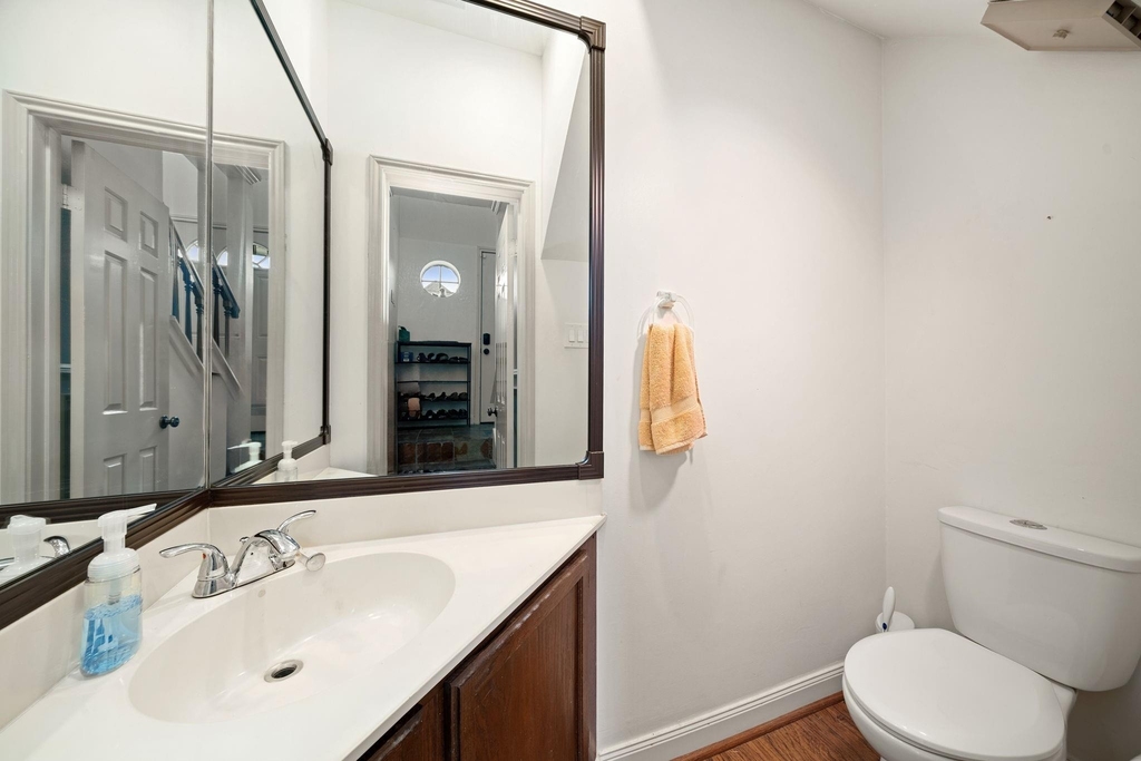 612 Fargo Street - Photo 20