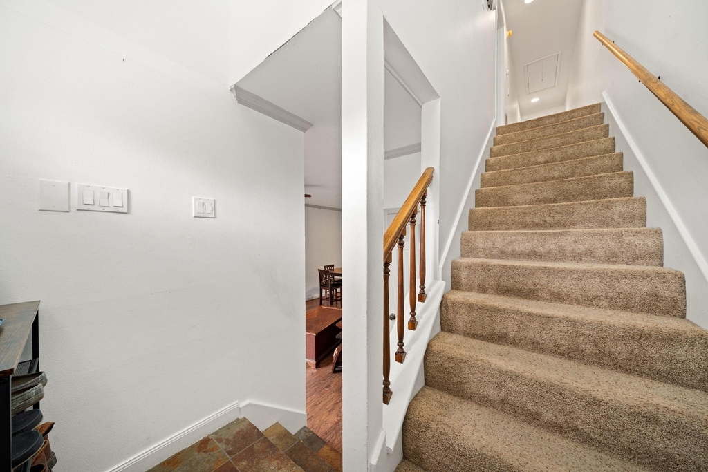 612 Fargo Street - Photo 7