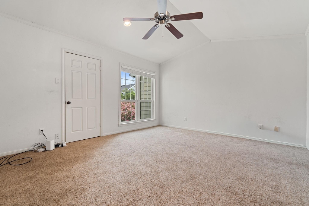 612 Fargo Street - Photo 26