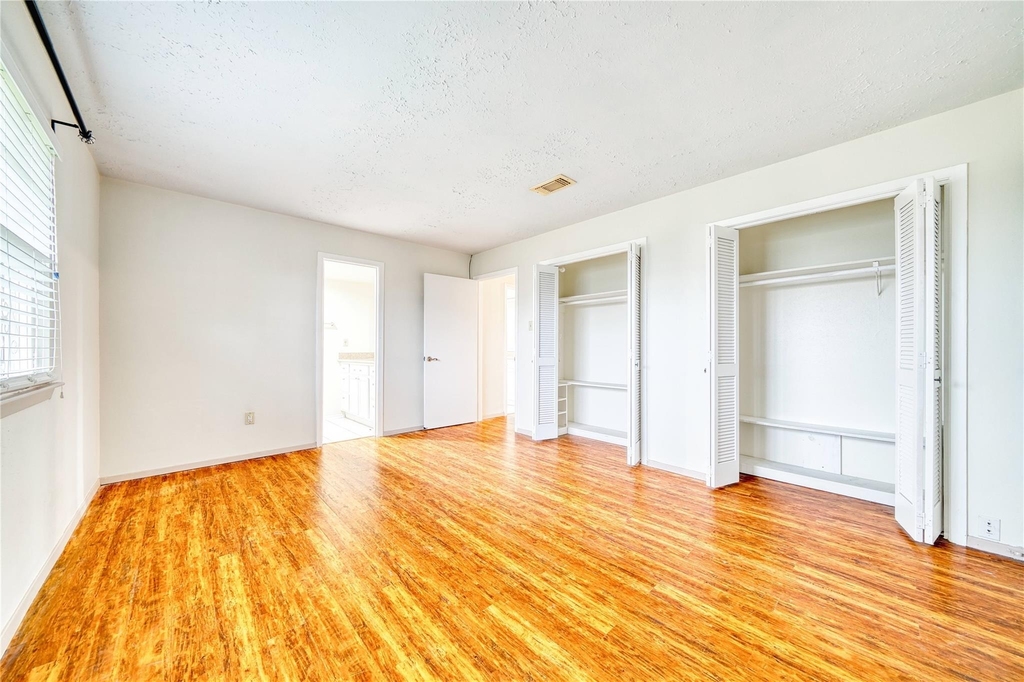 7811 Westbank Avenue - Photo 30