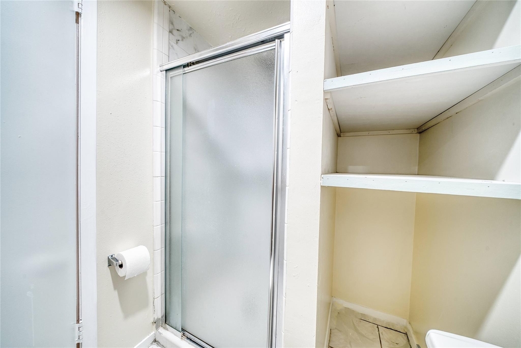 7811 Westbank Avenue - Photo 26