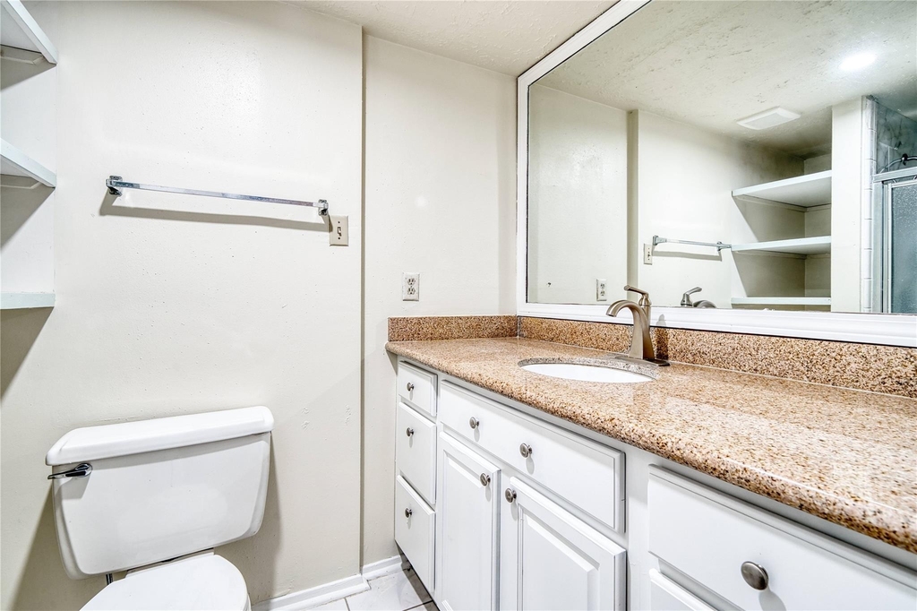 7811 Westbank Avenue - Photo 25