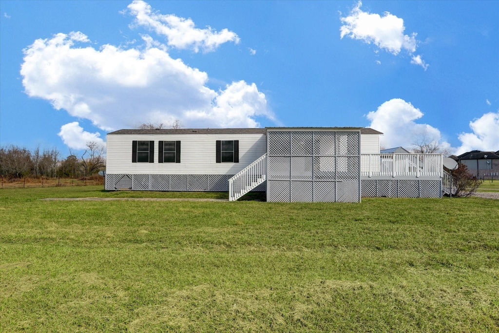5806 South Highway 35 - Photo 2