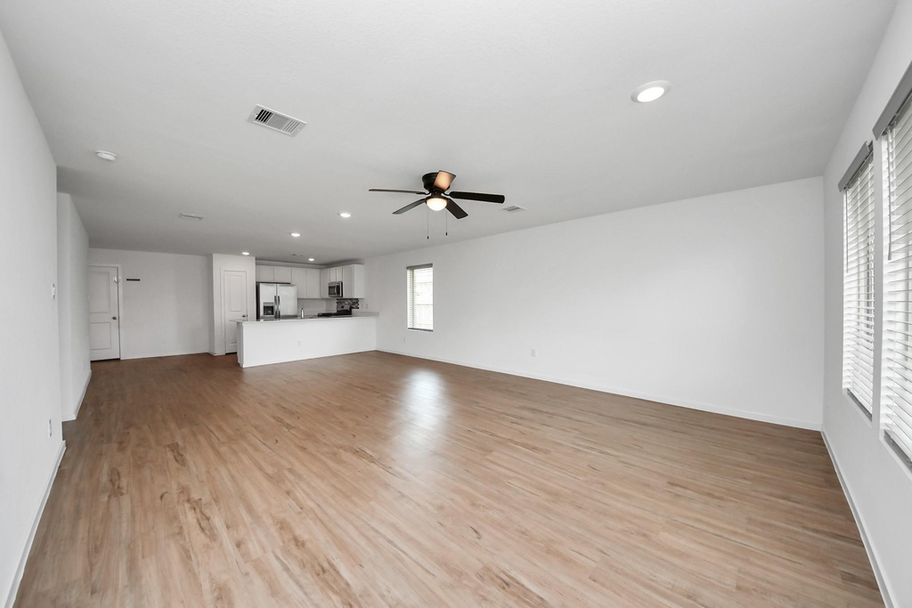 1607 Red Oak Drive - Photo 24