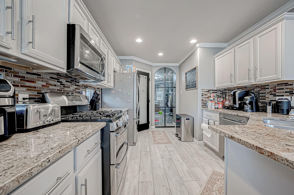 17923 Cypress Side Drive - Photo 16