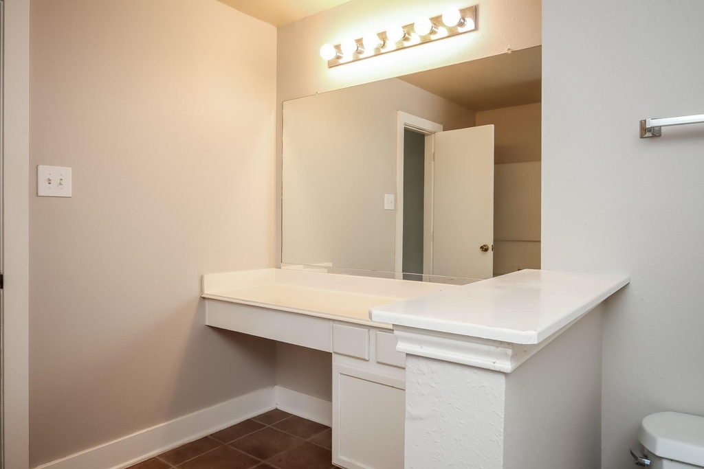 7431 Leightonfield Court - Photo 13