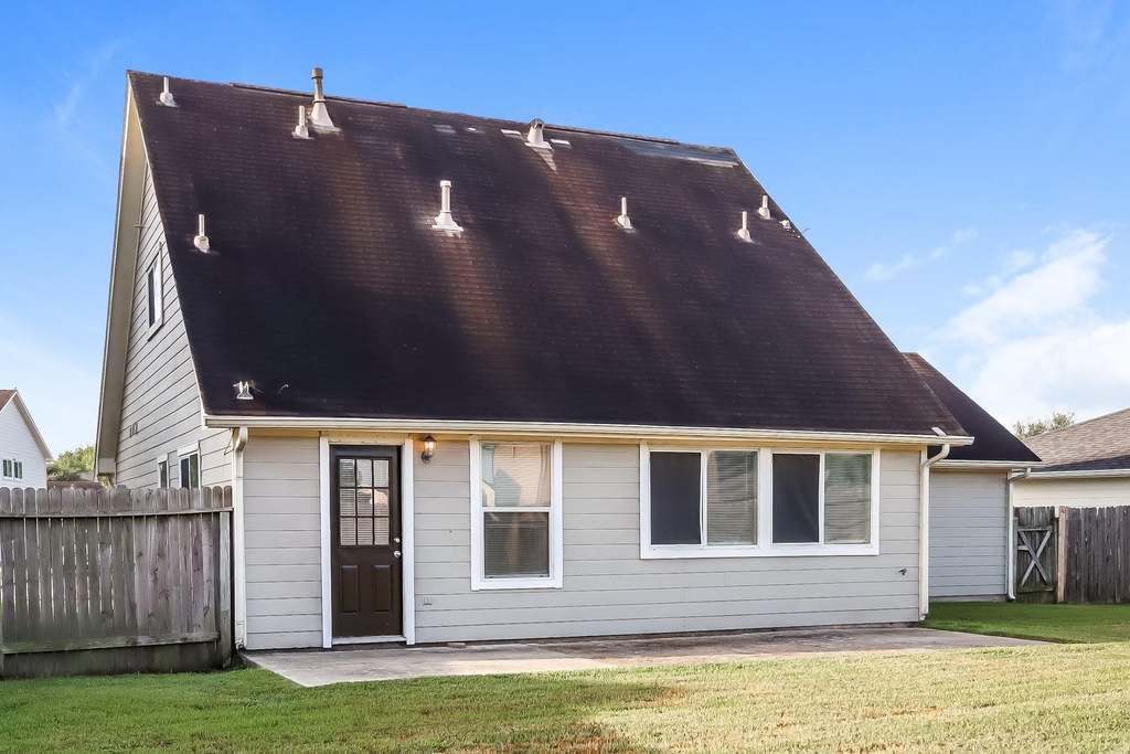7431 Leightonfield Court - Photo 16