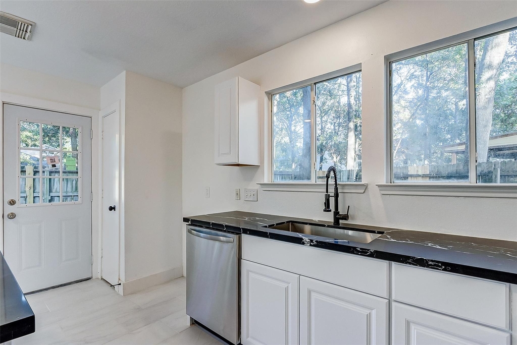 21892 Silver Oak Court - Photo 20