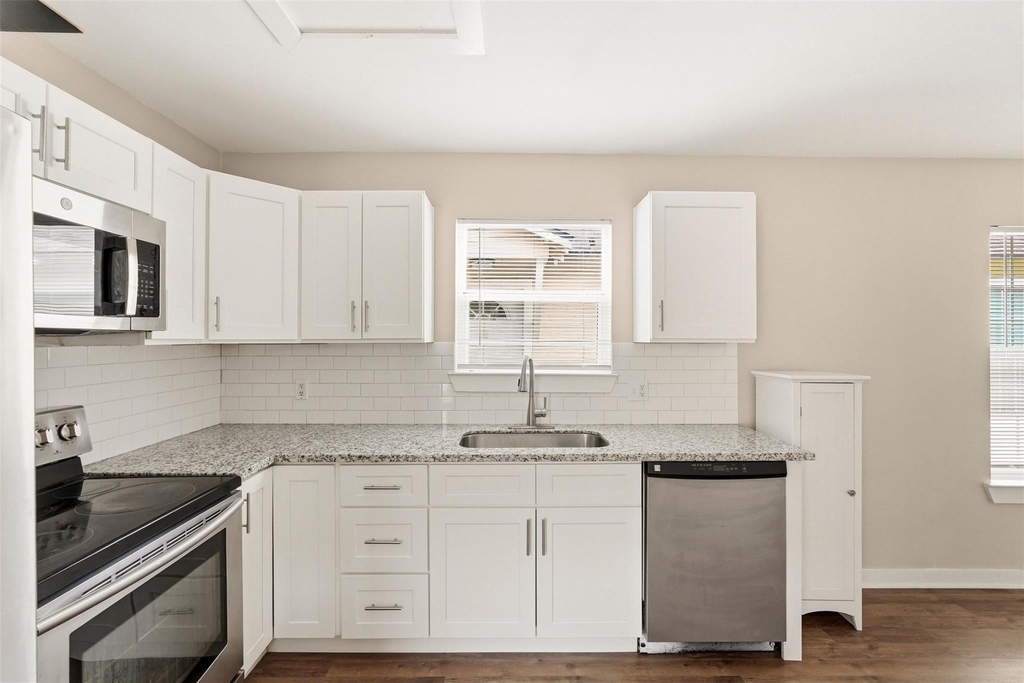 3822 Lila Street - Photo 9