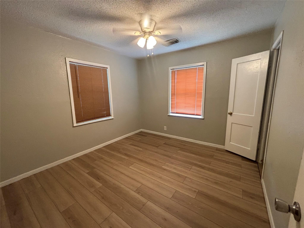 5501 Menard Avenue - Photo 7