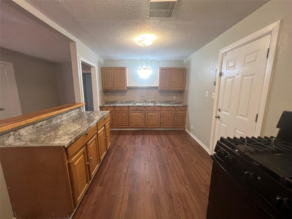 5501 Menard Avenue - Photo 2