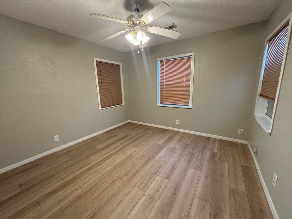 5501 Menard Avenue - Photo 6
