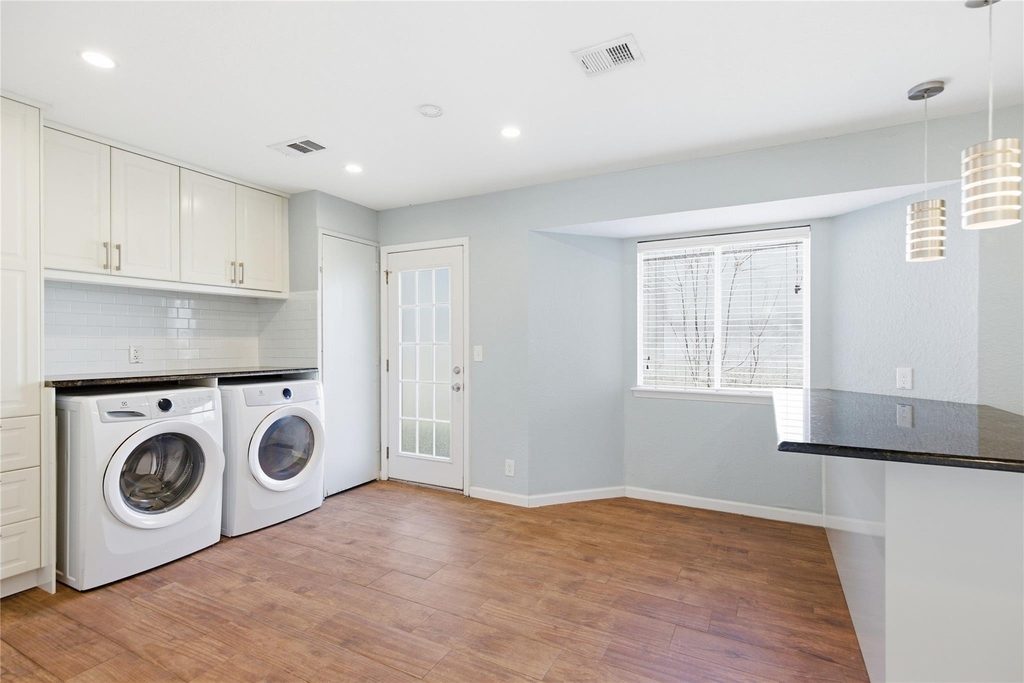 1704 Cherry Orchard Drive - Photo 10