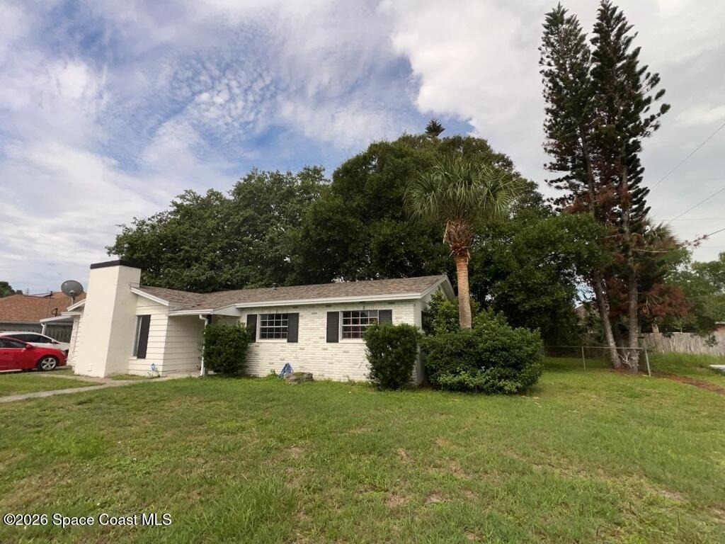 1719 Exeter Drive - Photo 0
