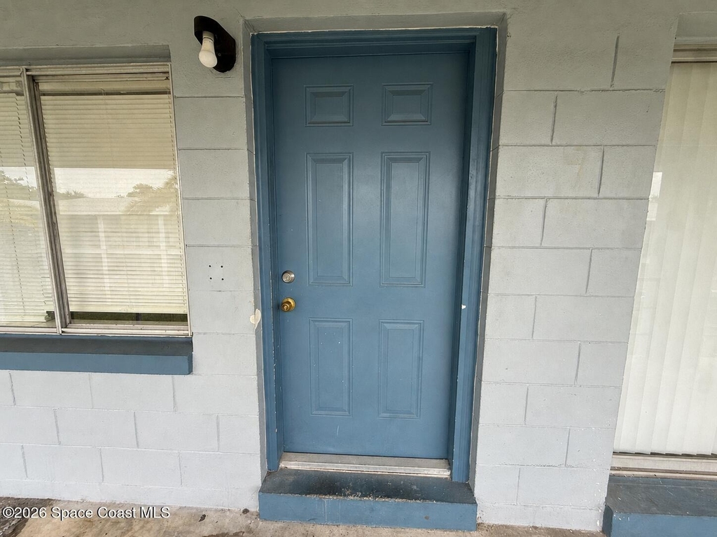 180 Minna Lane - Photo 0