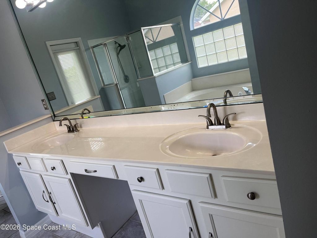 292 Carmel Drive N - Photo 23