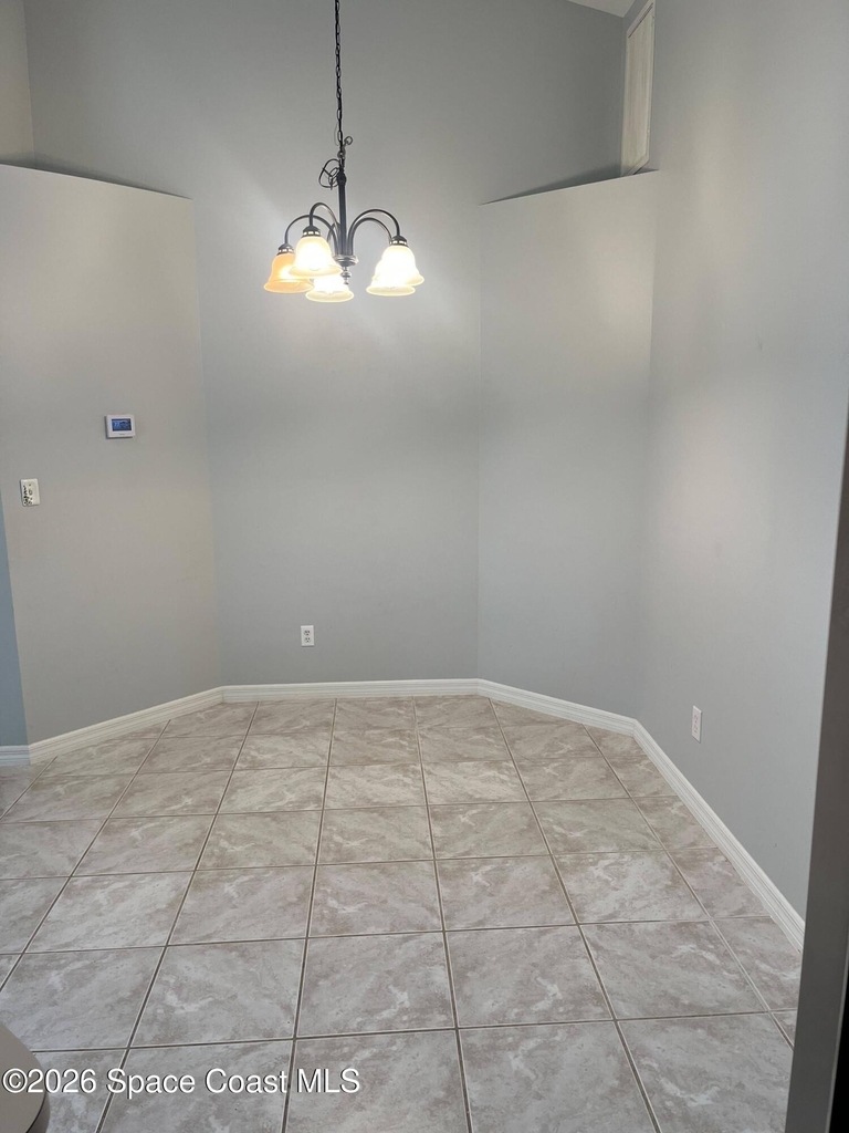 292 Carmel Drive N - Photo 12