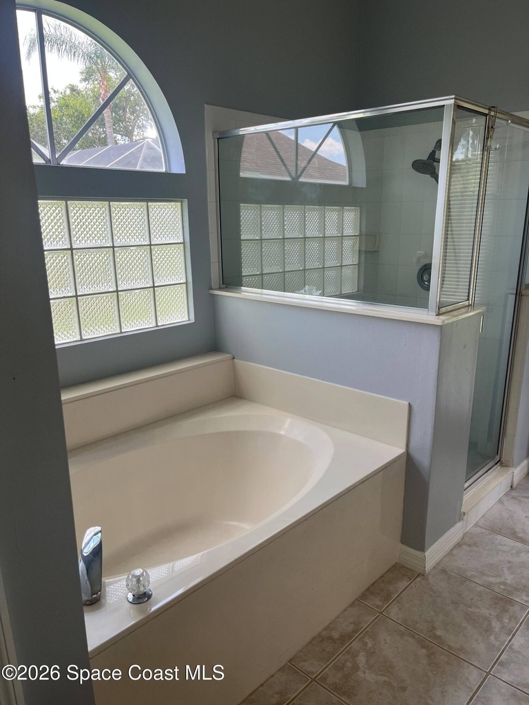 292 Carmel Drive N - Photo 24