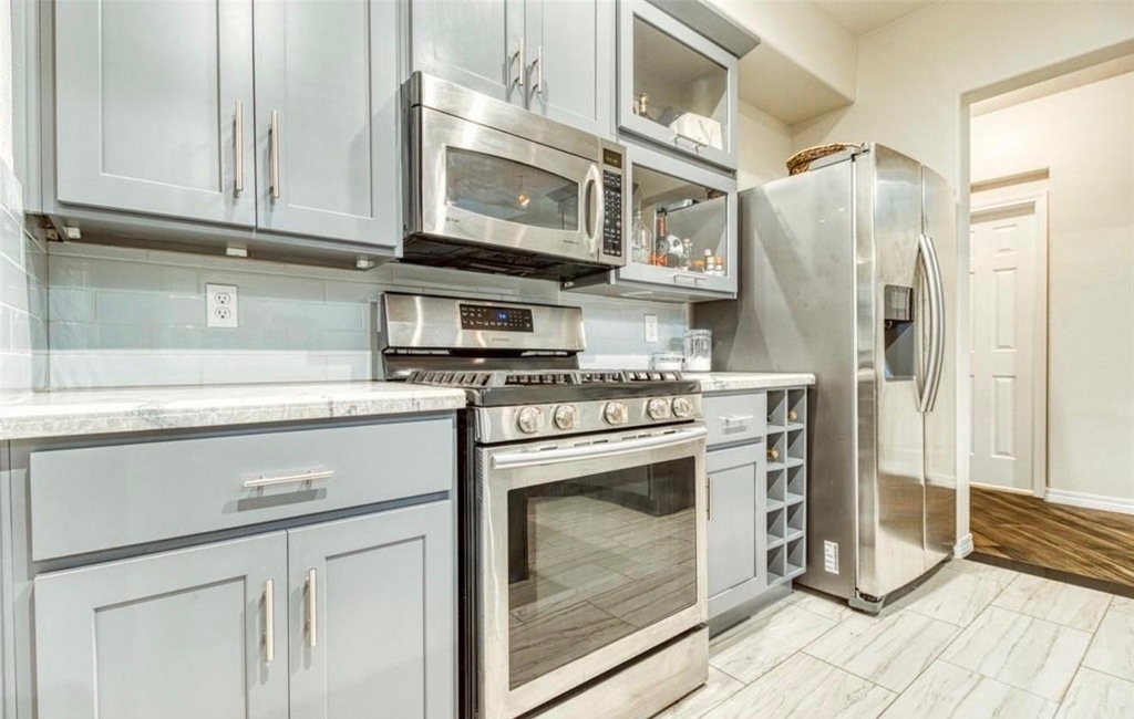 7618 Blossommist Ln - Photo 3