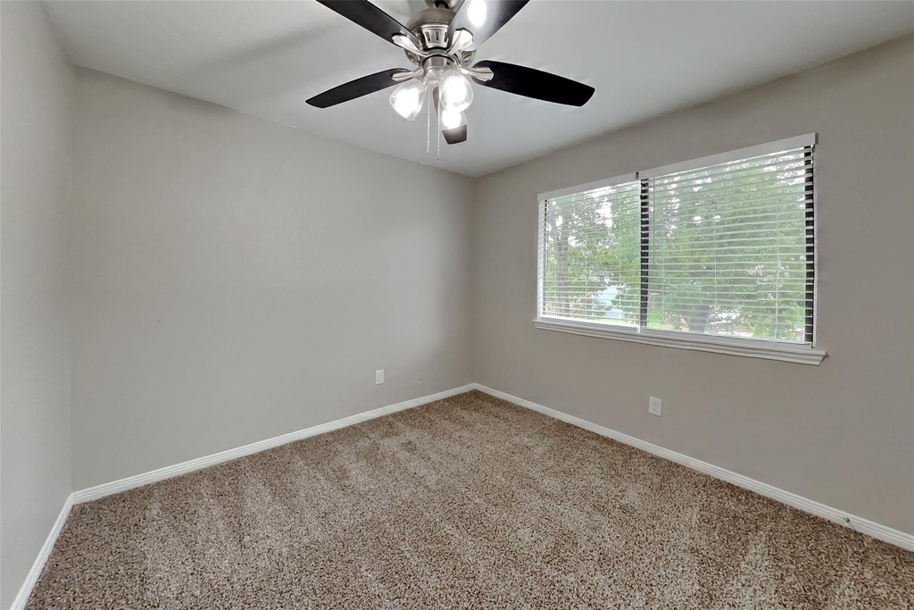 8718 Pines Place Drive - Photo 12
