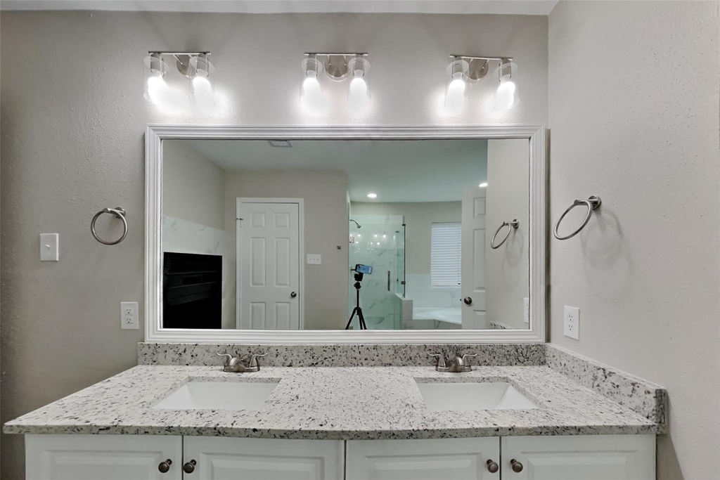 8718 Pines Place Drive - Photo 7