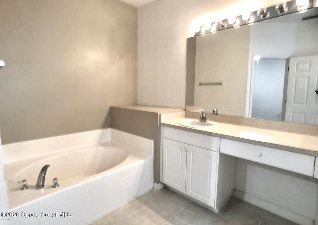 3660 Hickory Park Drive - Photo 7