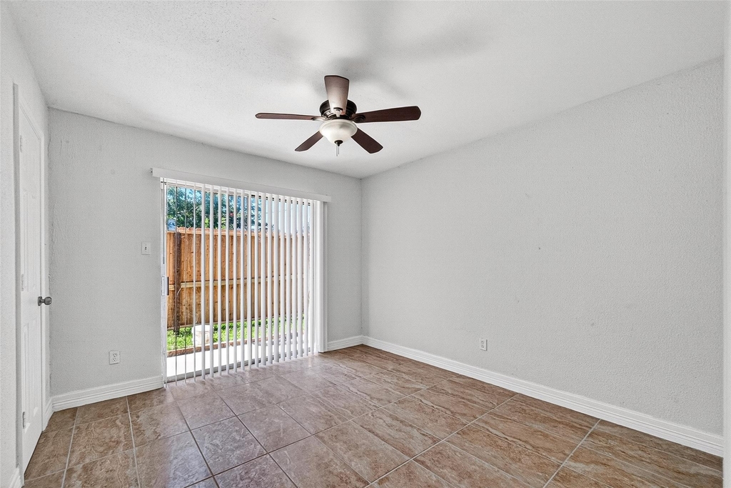 2223 Courtney Ct - Photo 24