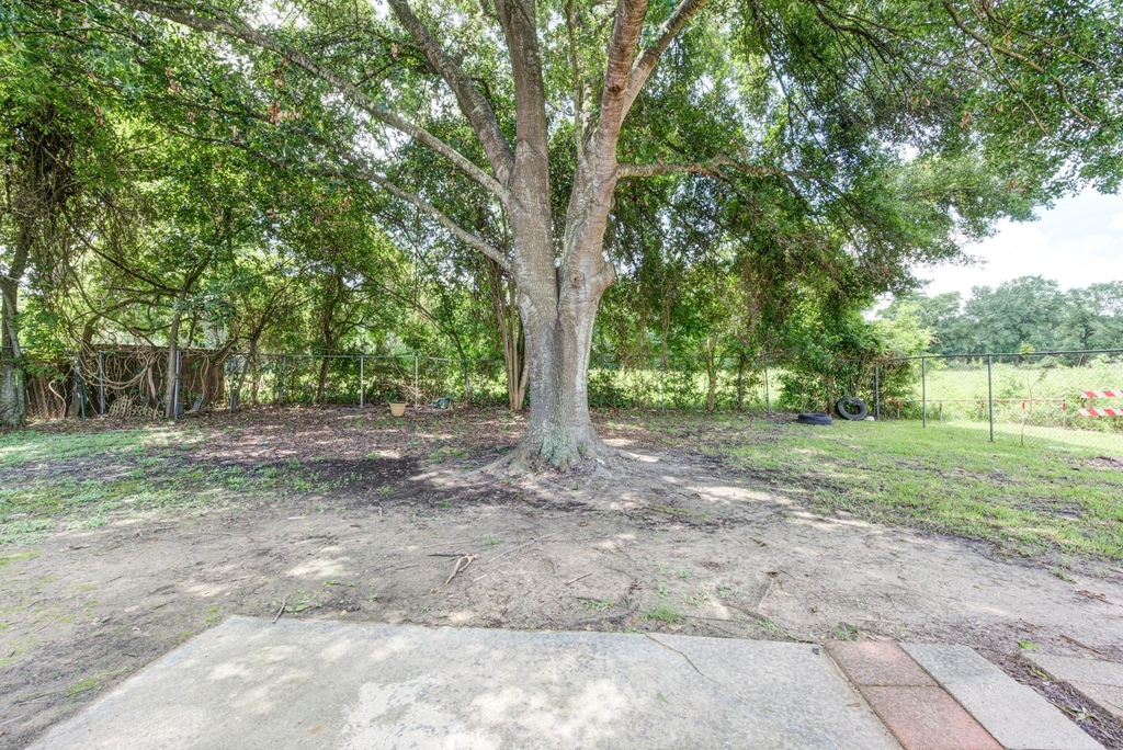 2035 Deerhurst Lane - Photo 16