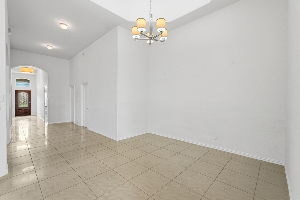 4703 Goldeneye Drive - Photo 6