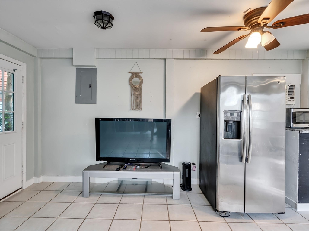 3529 Avenue M - Photo 14