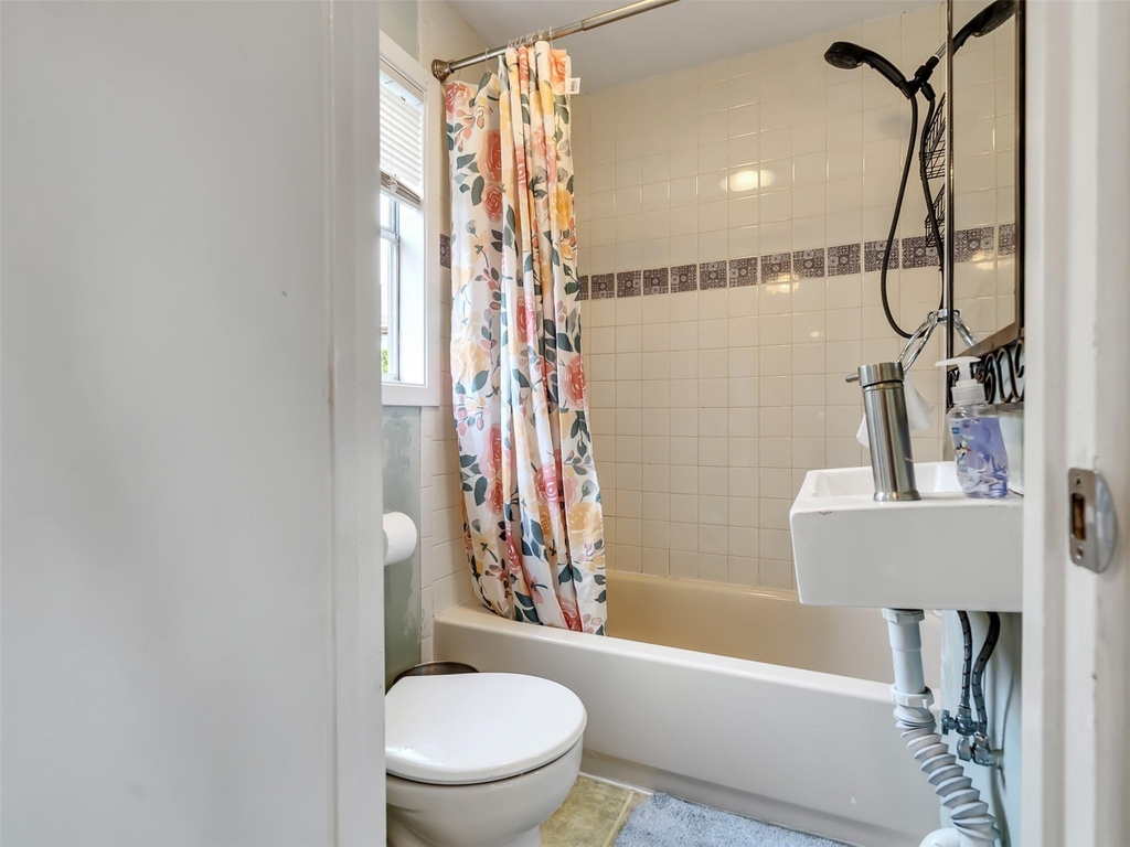 3529 Avenue M - Photo 16