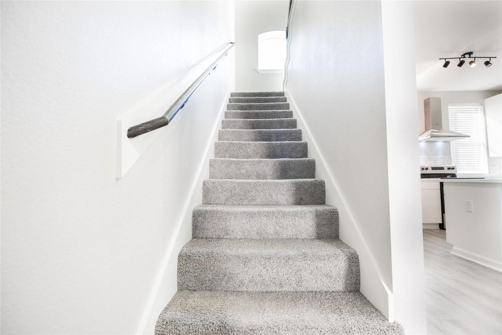 2519 Washington Street - Photo 10