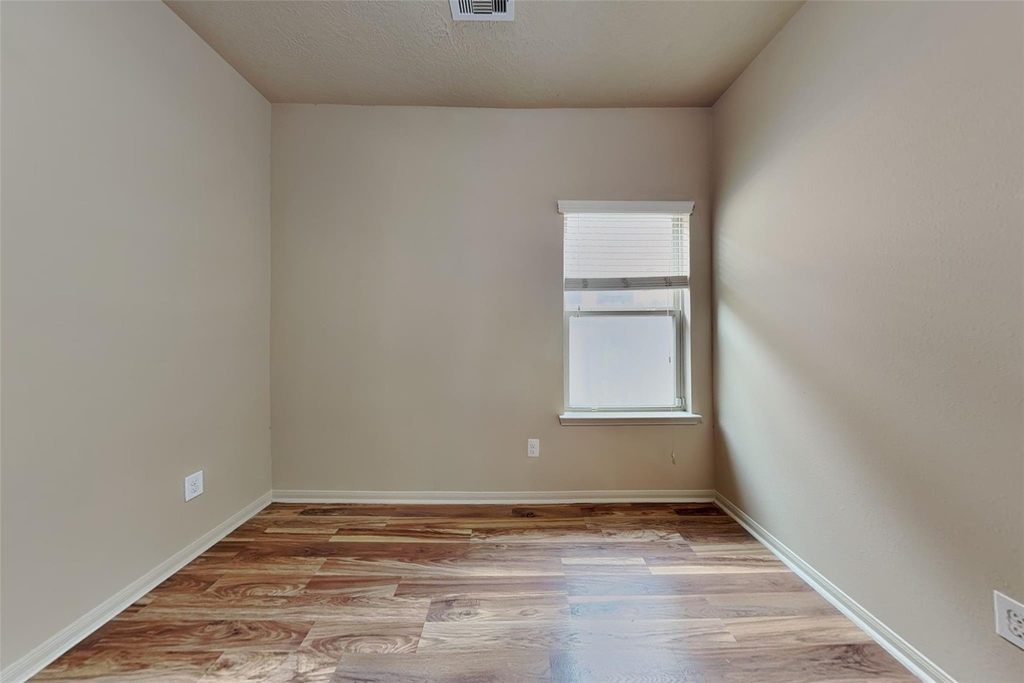 1411 Cameron Park Lane - Photo 15