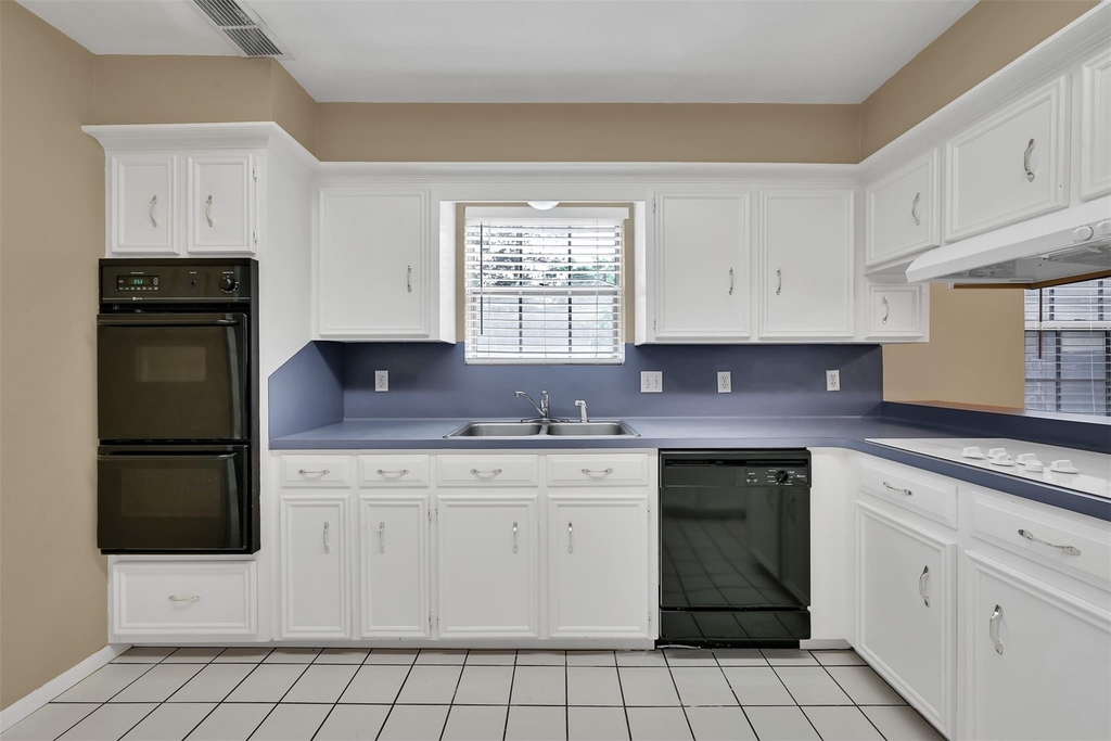 2010 Tucumcari Drive - Photo 11