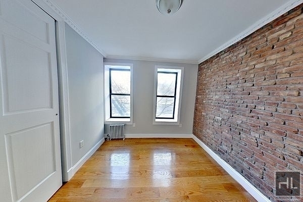 E 100th St. - Photo 1