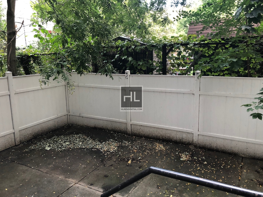 W 103rd St. - Photo 5