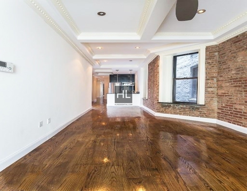 W 103rd St. - Photo 0