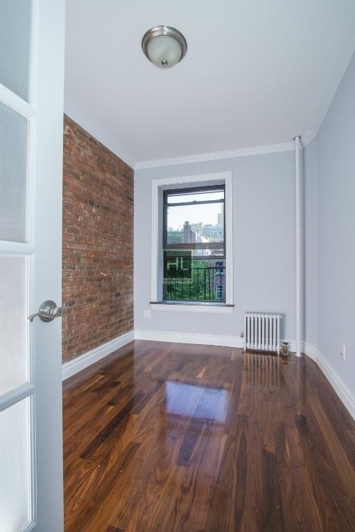 West 21st Street - Photo 4