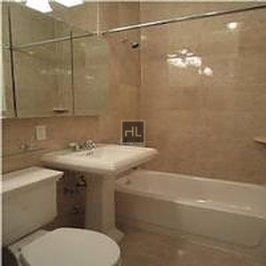 West 14th Street - Photo 4