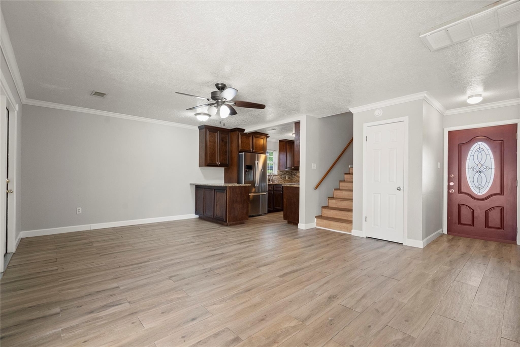907 Northbend Drive - Photo 5